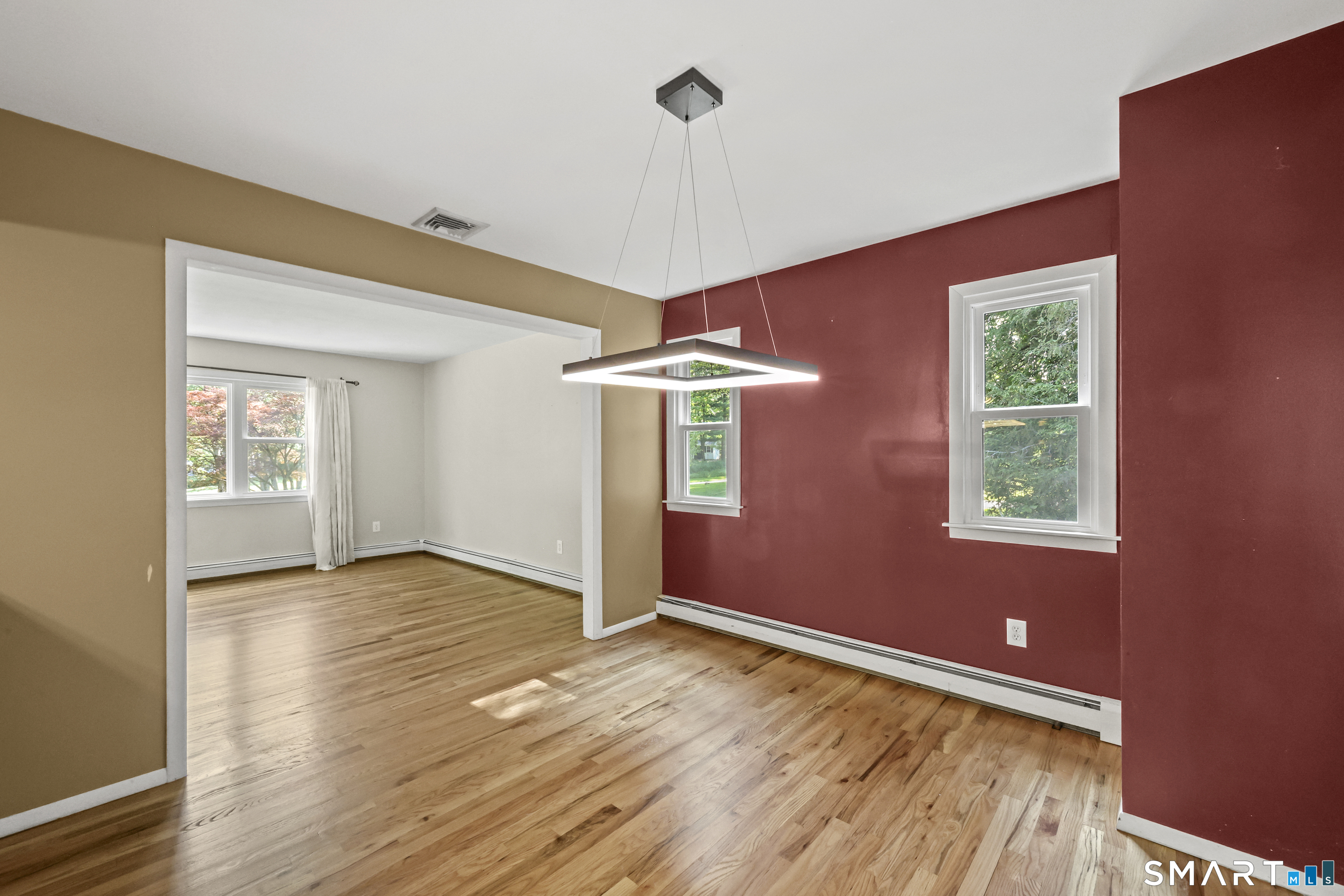 8 Fleetwood Drive New Fairfield CT 06812