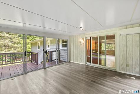 8 Fleetwood Drive New Fairfield CT 06812
