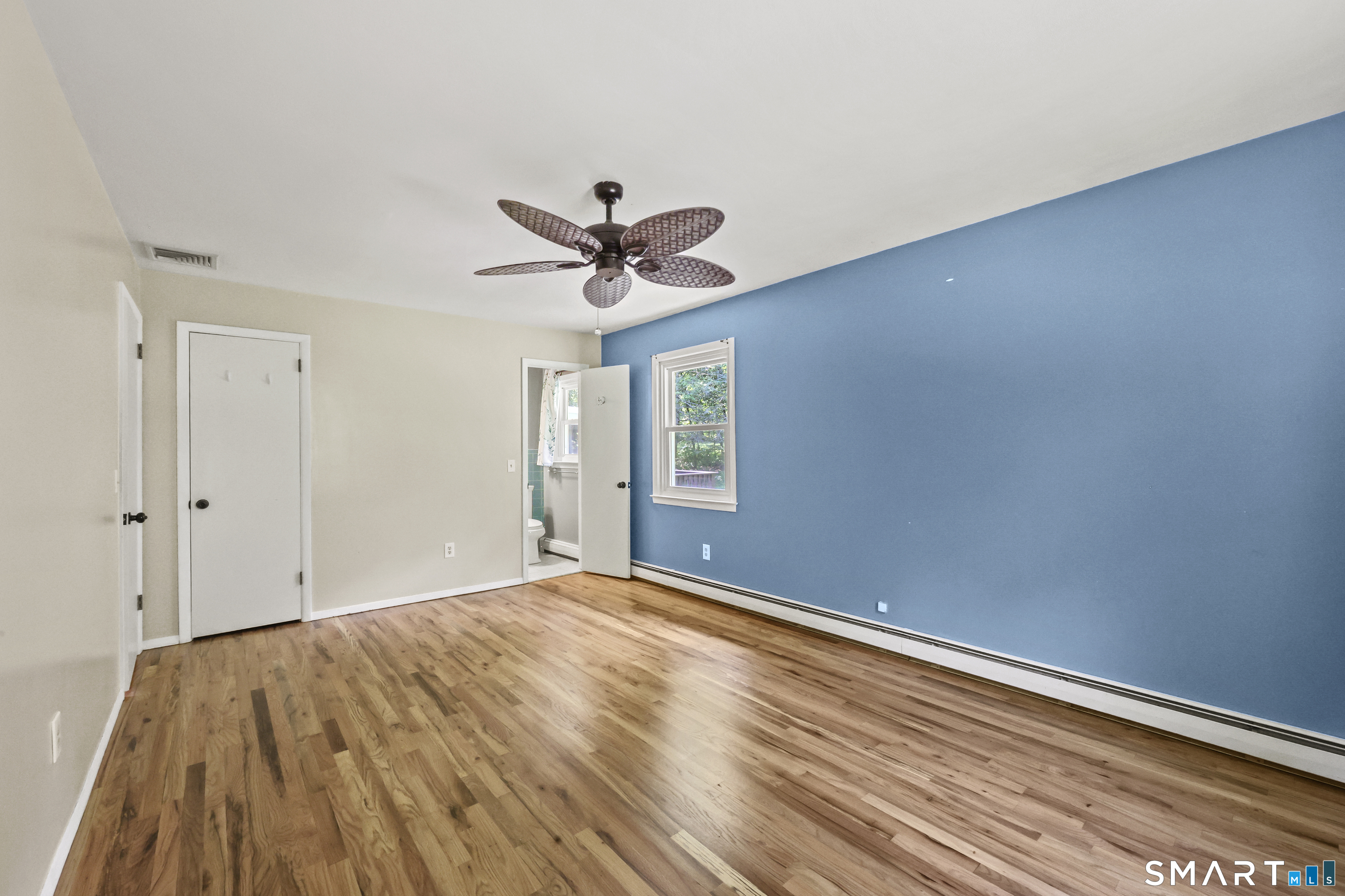 8 Fleetwood Drive New Fairfield CT 06812
