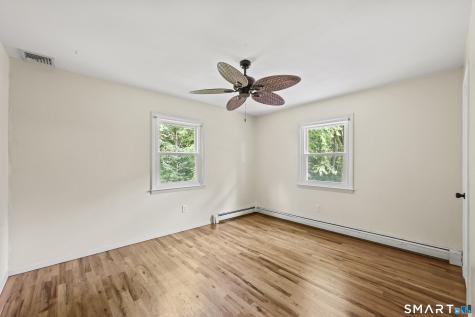 8 Fleetwood Drive New Fairfield CT 06812