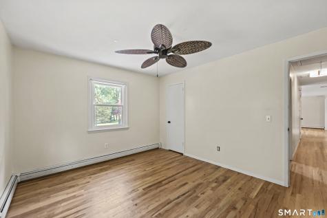 8 Fleetwood Drive New Fairfield CT 06812