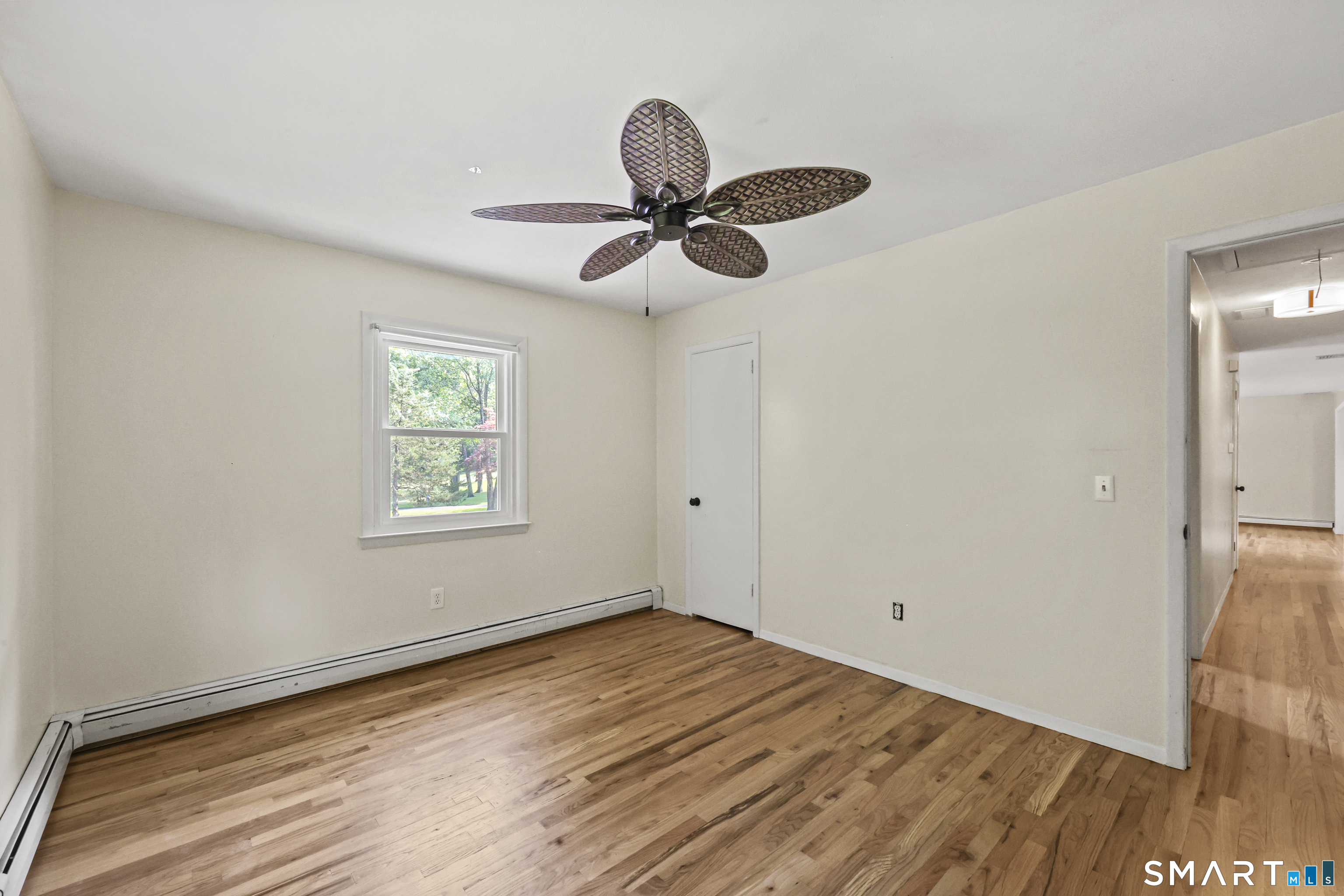 8 Fleetwood Drive New Fairfield CT 06812