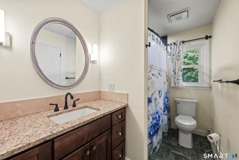 8 Fleetwood Drive New Fairfield CT 06812