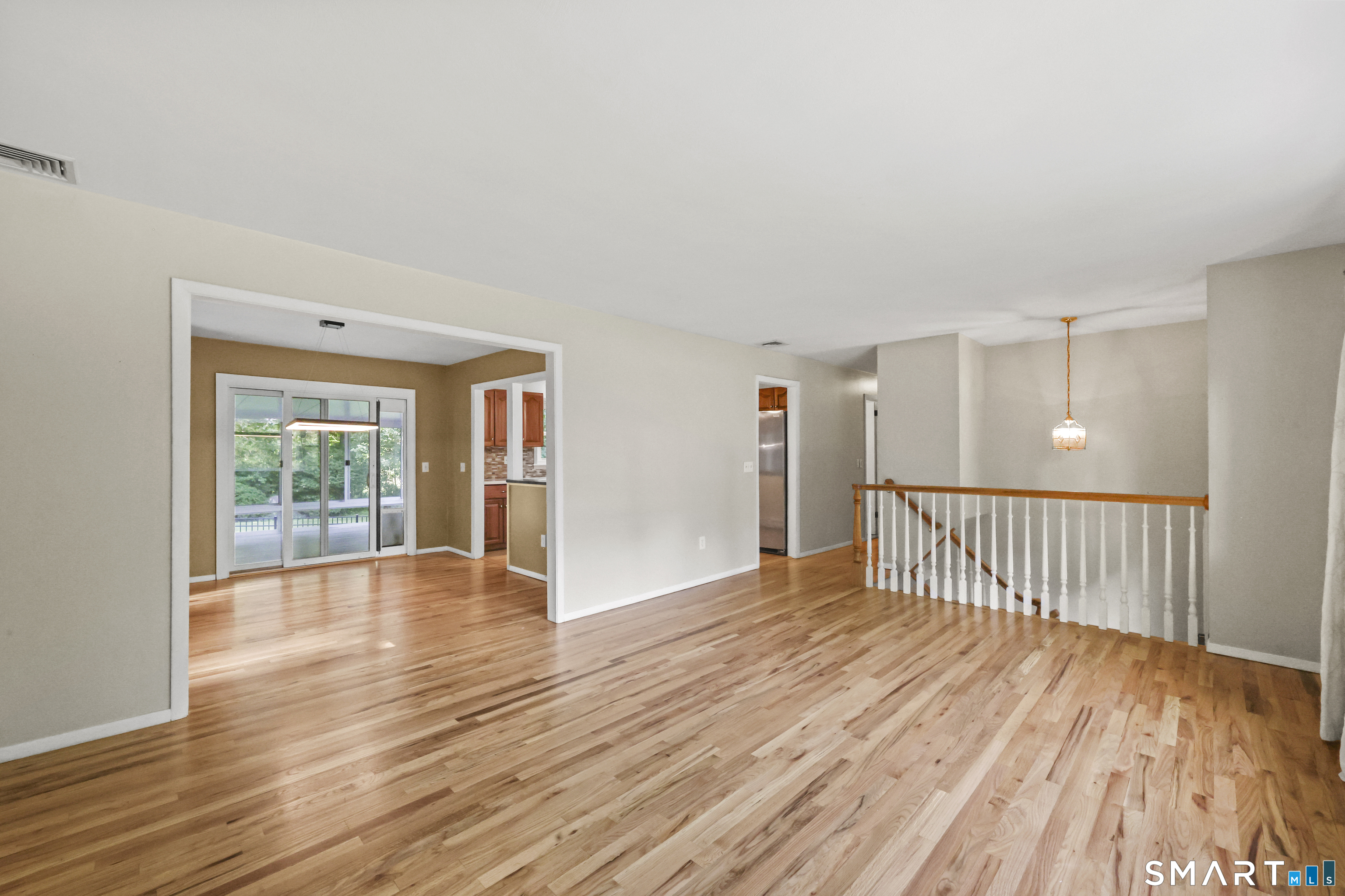 8 Fleetwood Drive New Fairfield CT 06812