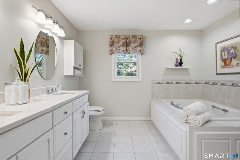 7 Laurel Ridge Road Guilford CT 06437