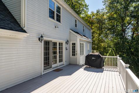 7 Laurel Ridge Road Guilford CT 06437