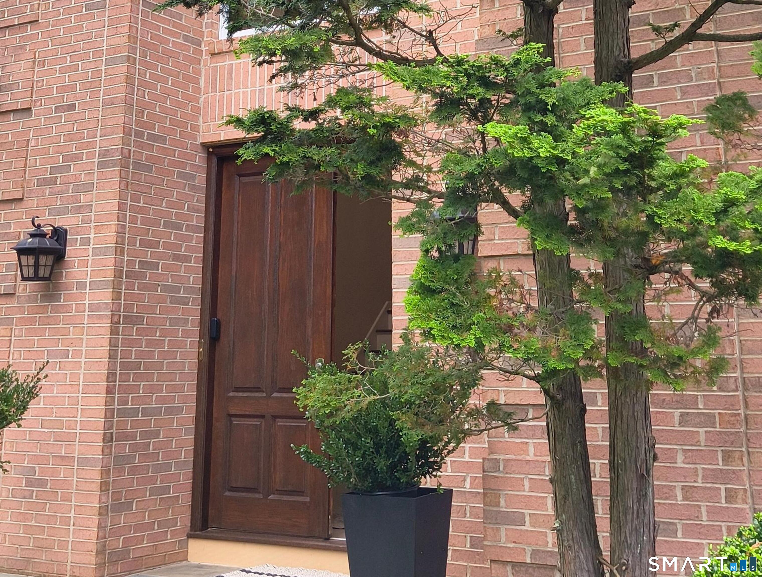 1 Mountaincrest Drive Cheshire CT 06410