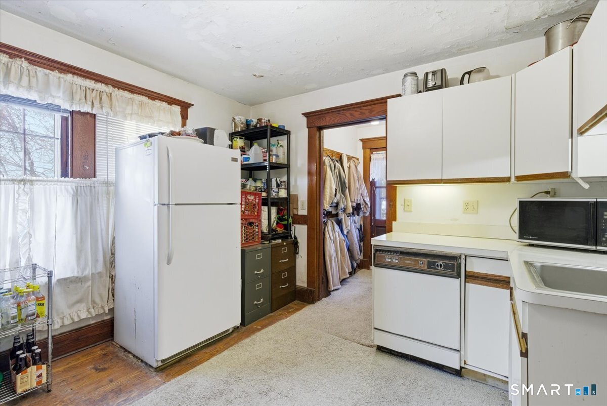 93 Cannon Street Hamden CT 06518