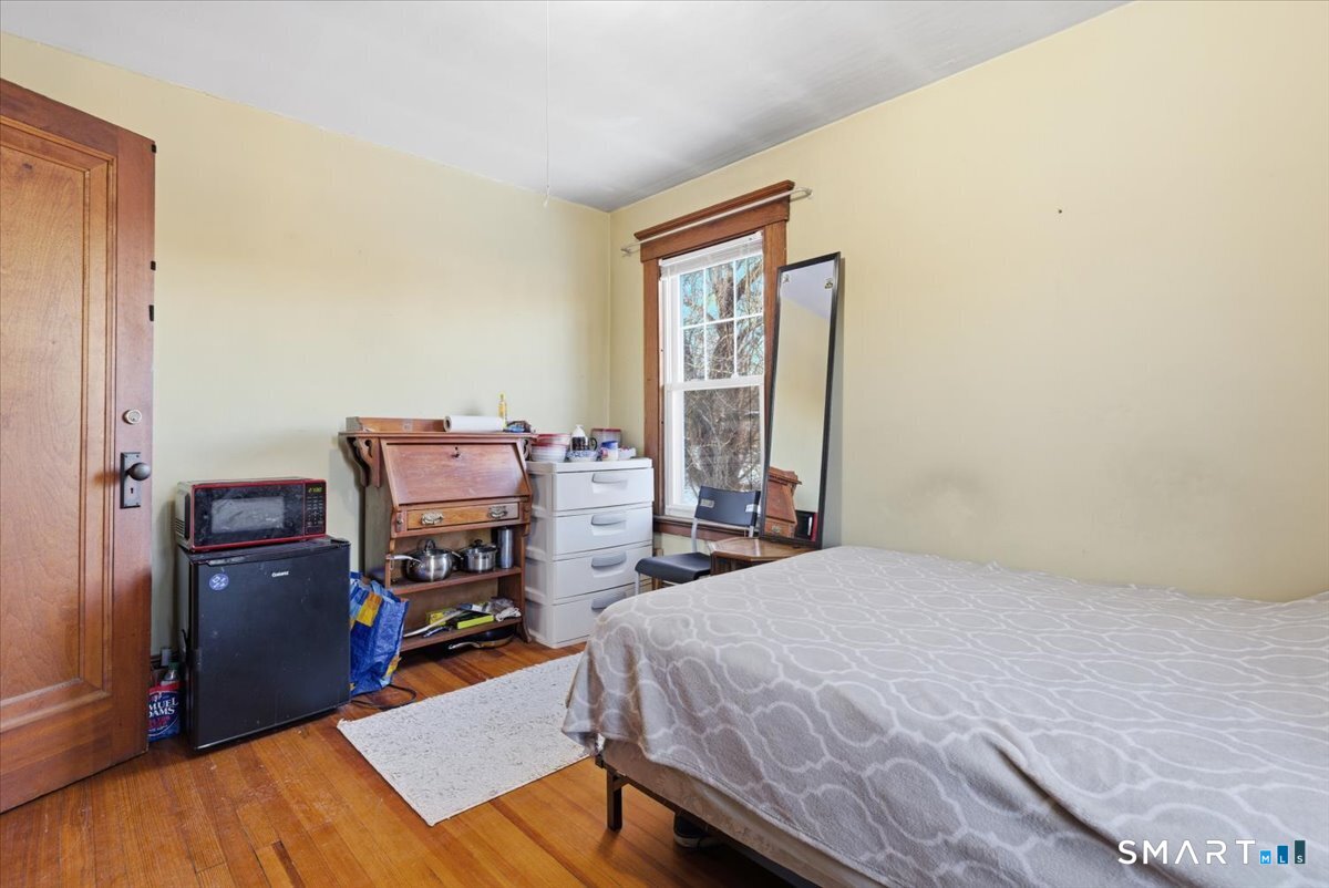 93 Cannon Street Hamden CT 06518
