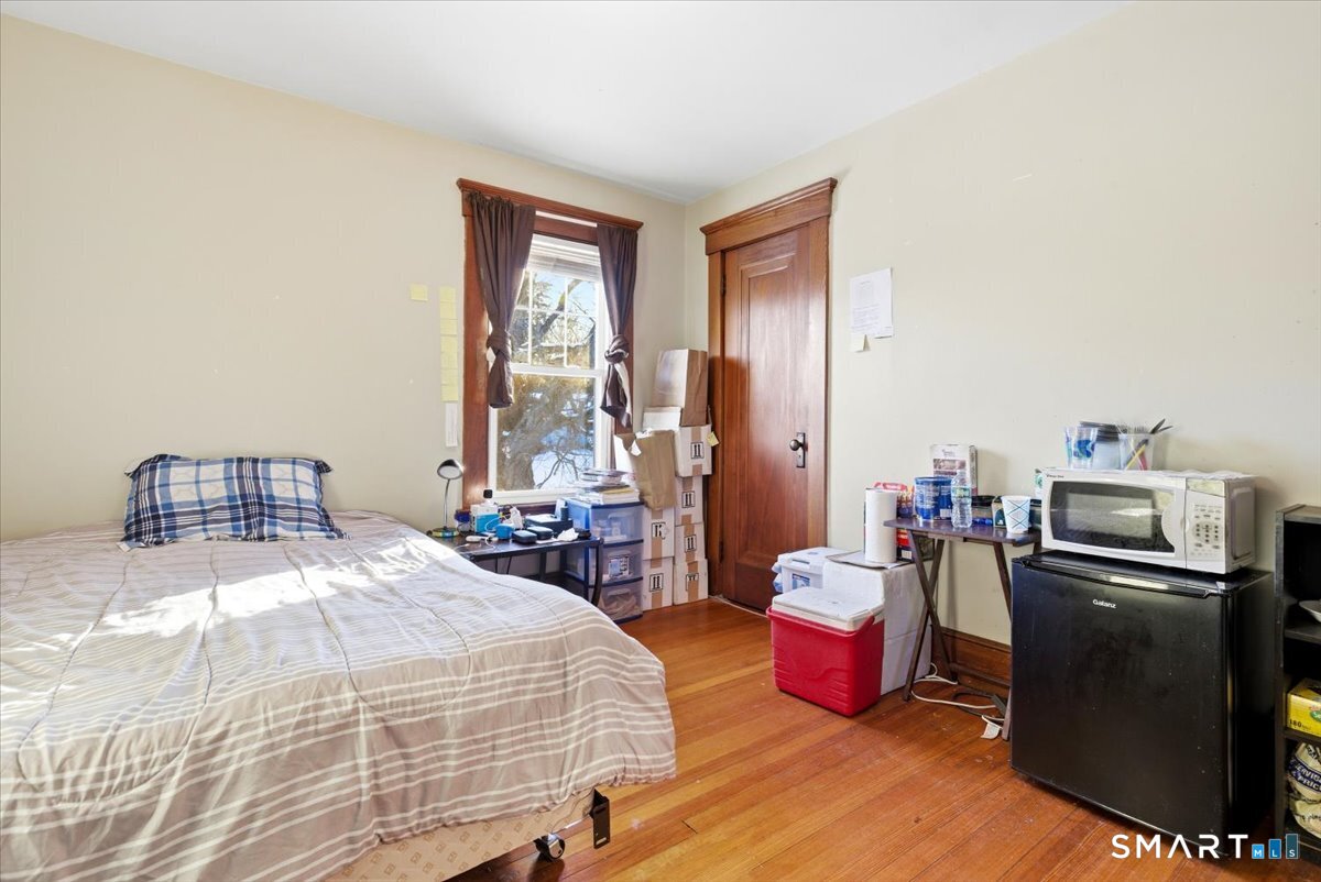 93 Cannon Street Hamden CT 06518