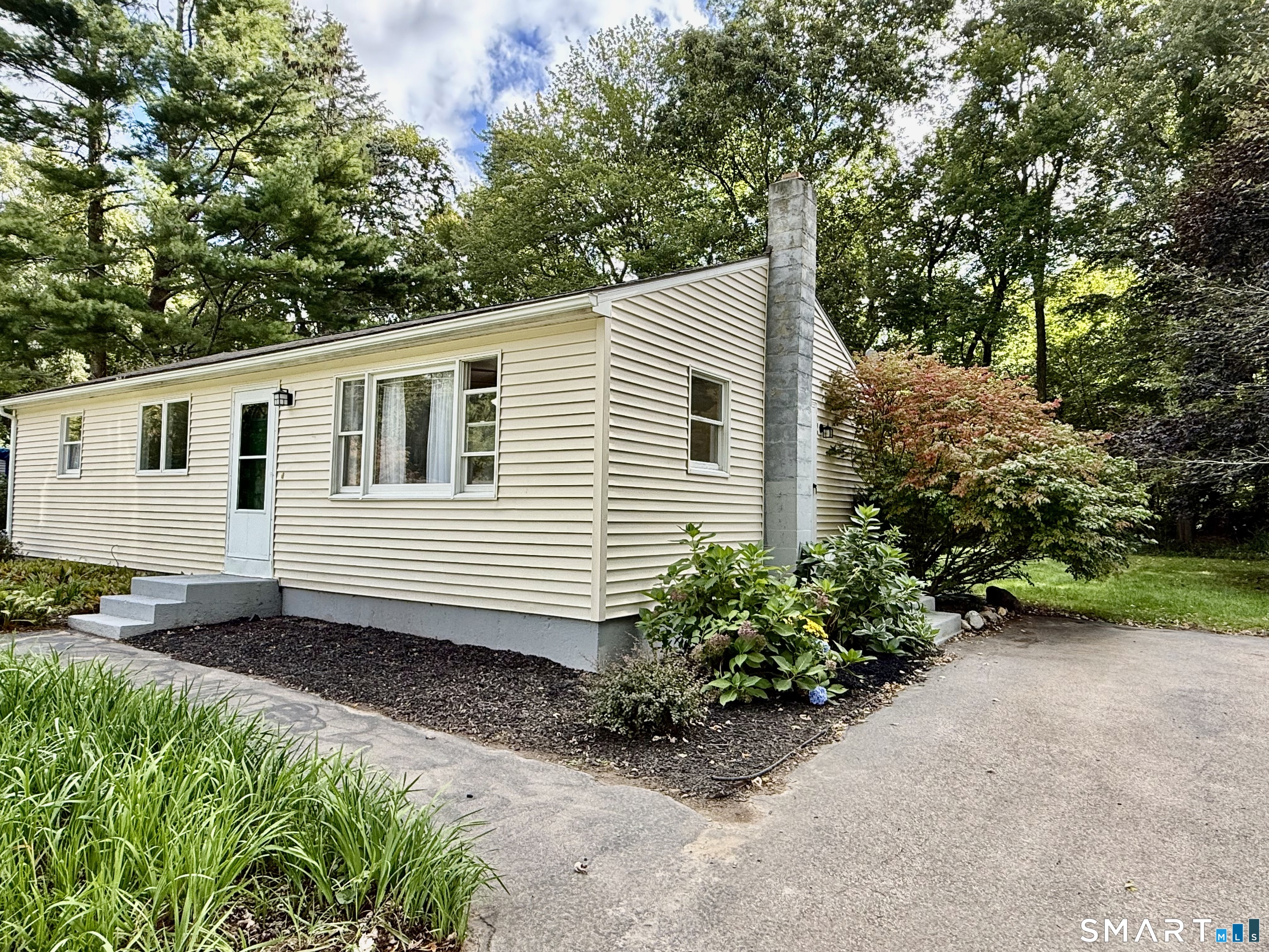 26 Francis Drive Lebanon CT 06249
