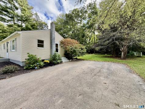 26 Francis Drive Lebanon CT 06249