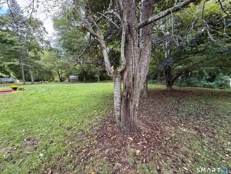 26 Francis Drive Lebanon CT 06249