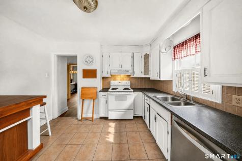 421 Wakelee Avenue Stratford CT 06614