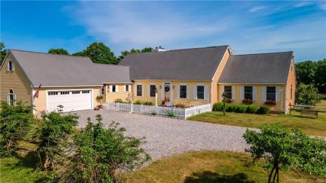 55 Platts Hill Road Newtown CT 06470