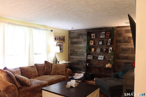 308 Abbe Road Enfield CT 06082
