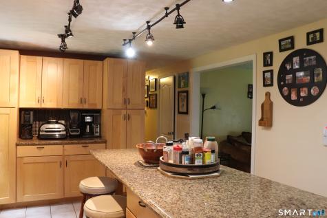308 Abbe Road Enfield CT 06082