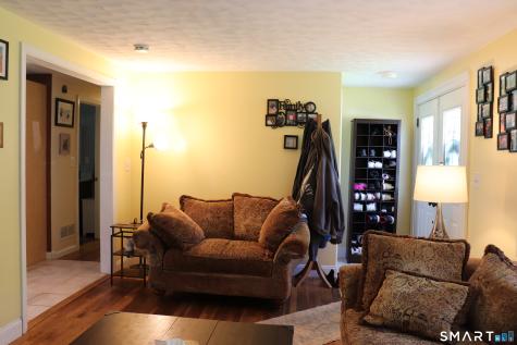 308 Abbe Road Enfield CT 06082