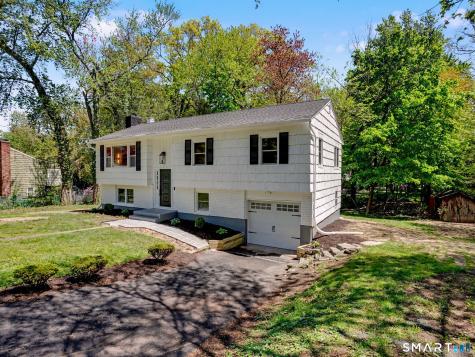 6 Eric Court Norwalk CT 06851