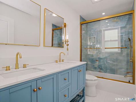 6 Eric Court Norwalk CT 06851