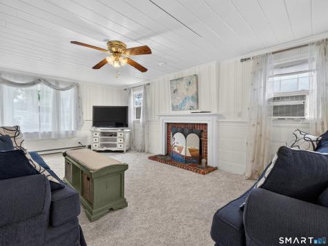 28 Whitecap Road East Lyme CT 06357