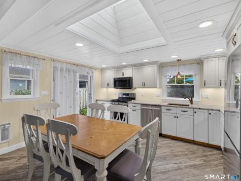 28 Whitecap Road East Lyme CT 06357