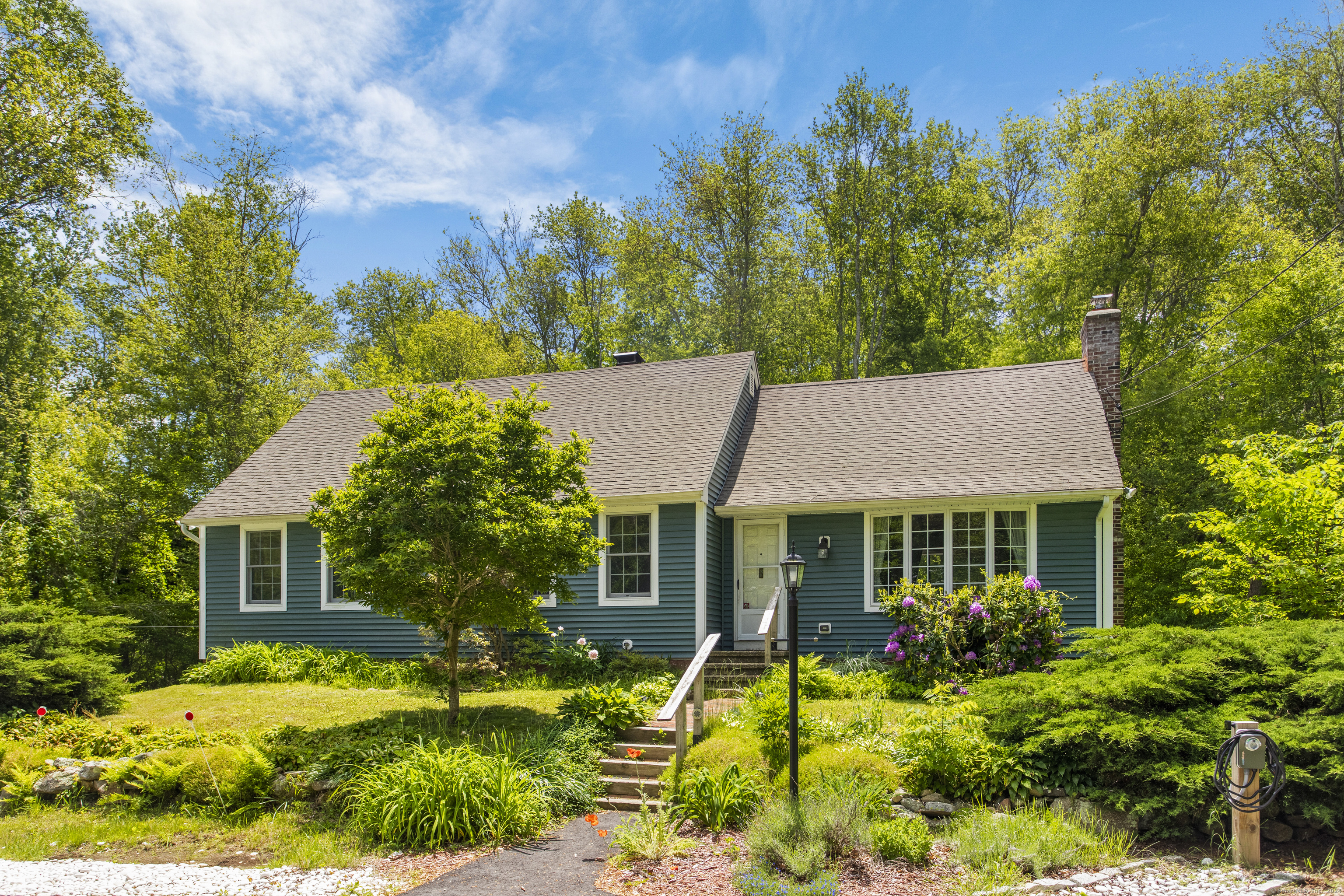 23 Boston Post Road Old Lyme CT 06371