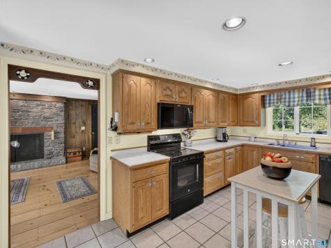 55 Kelseytown Road Clinton CT 06413