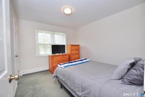 17 Jefferson Drive New Milford CT 06776