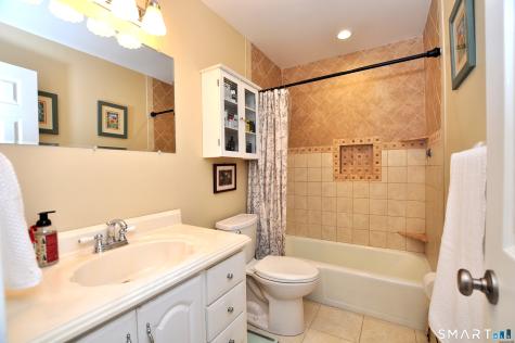 17 Jefferson Drive New Milford CT 06776
