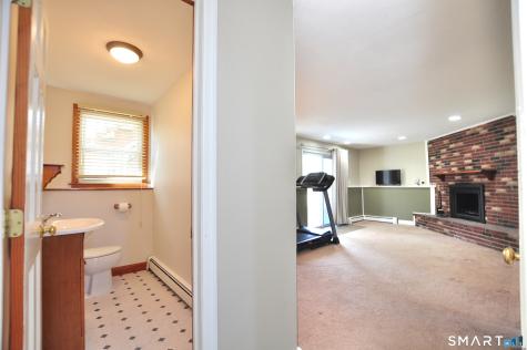 17 Jefferson Drive New Milford CT 06776