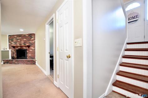 17 Jefferson Drive New Milford CT 06776