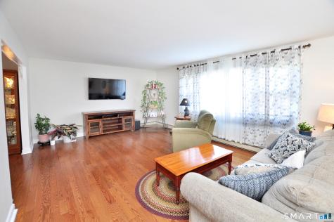 17 Jefferson Drive New Milford CT 06776