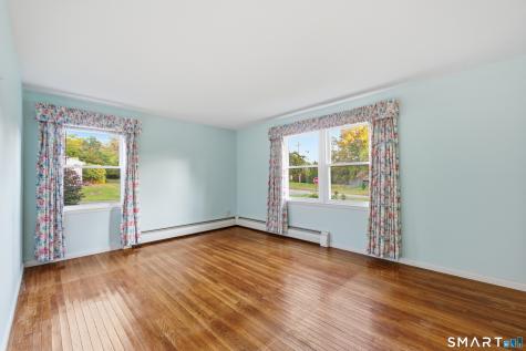 37 Colchester Avenue East Hampton CT 06424
