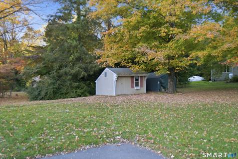 37 Colchester Avenue East Hampton CT 06424