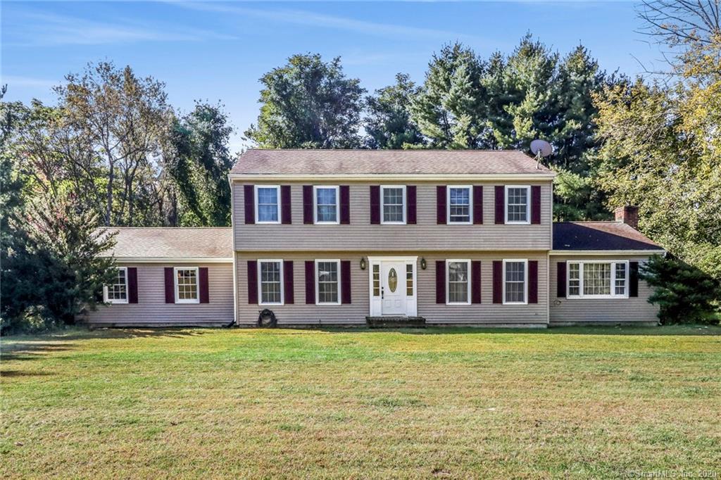 7 Powder Horn Lane New Milford CT 06776