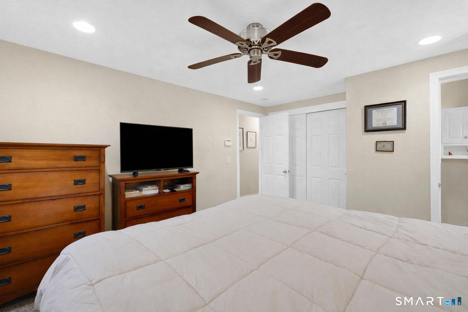 41 Clover Lane East Hartford CT 06118