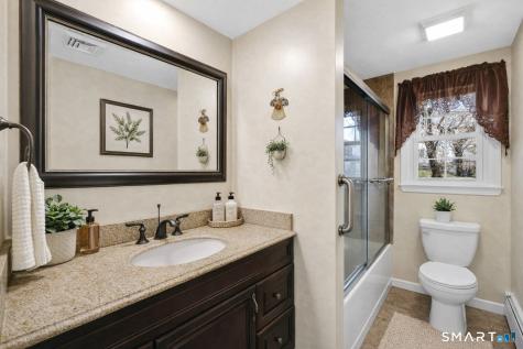 41 Clover Lane East Hartford CT 06118