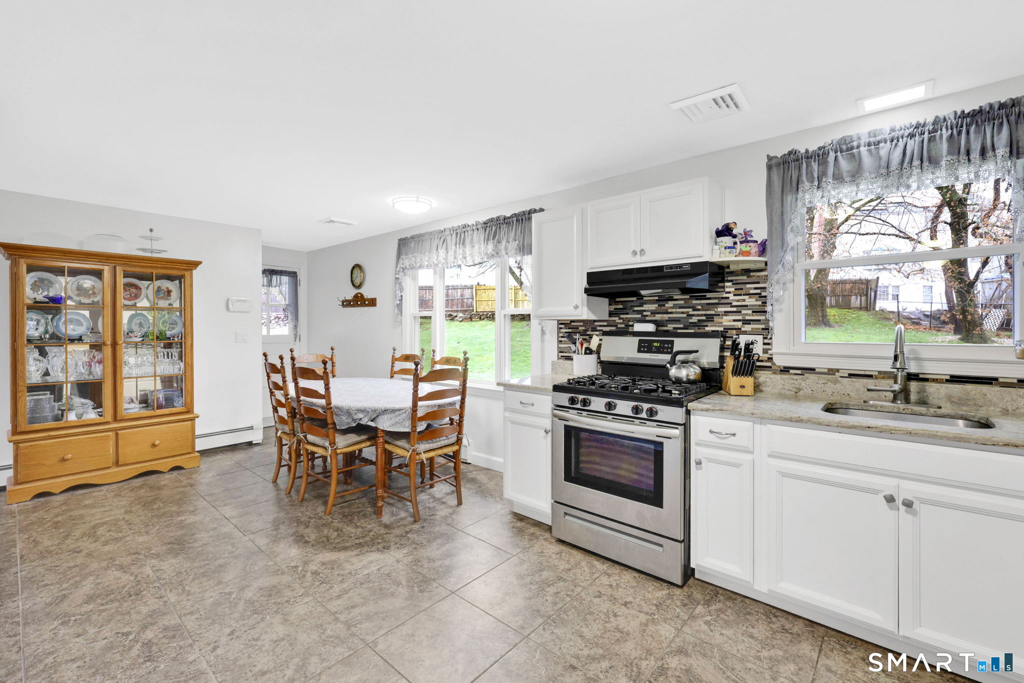 41 Clover Lane East Hartford CT 06118
