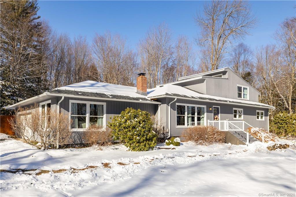 6 Vickers Road New Hartford CT 06057