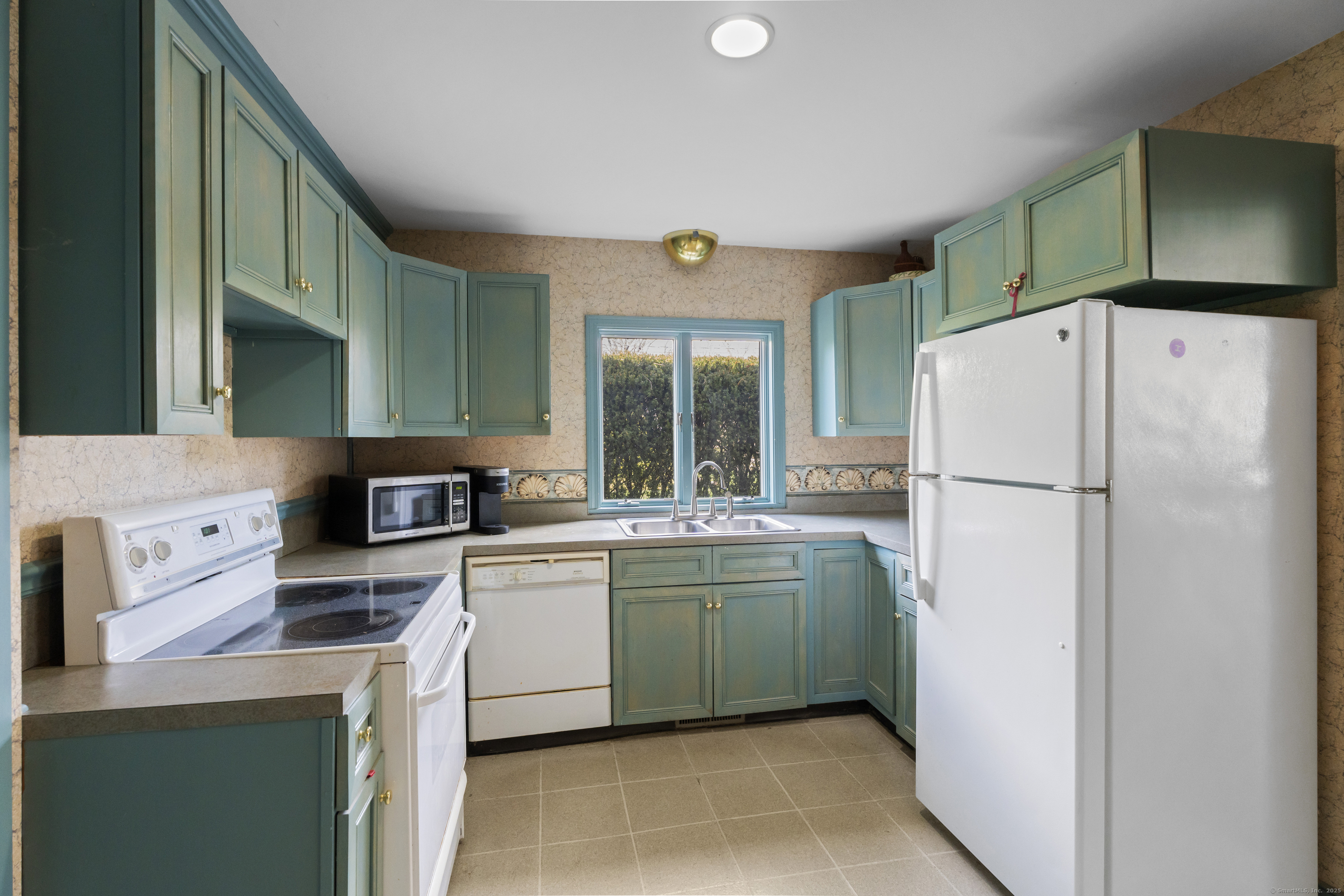60 Lyme Street Old Lyme CT 06371