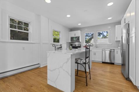 165 Plant Street New London CT 06320