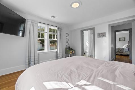 165 Plant Street New London CT 06320