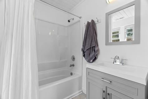 165 Plant Street New London CT 06320