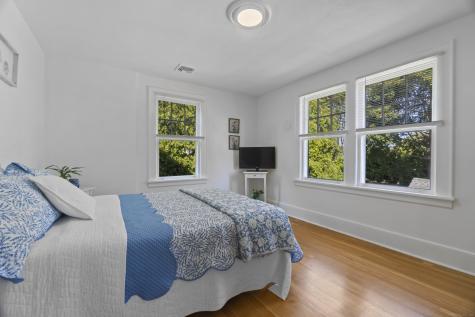 165 Plant Street New London CT 06320