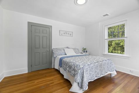 165 Plant Street New London CT 06320