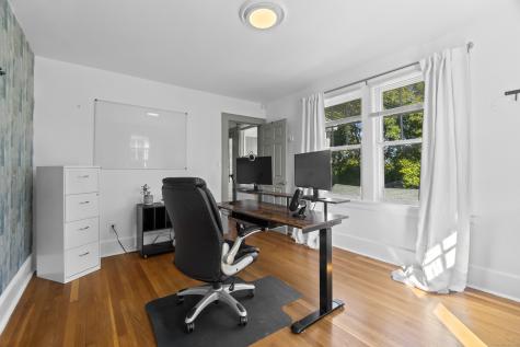 165 Plant Street New London CT 06320