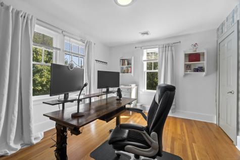 165 Plant Street New London CT 06320