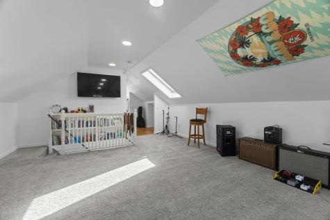 165 Plant Street New London CT 06320