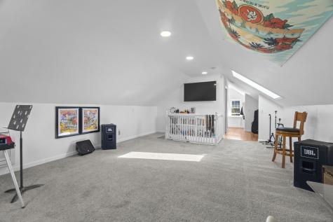 165 Plant Street New London CT 06320